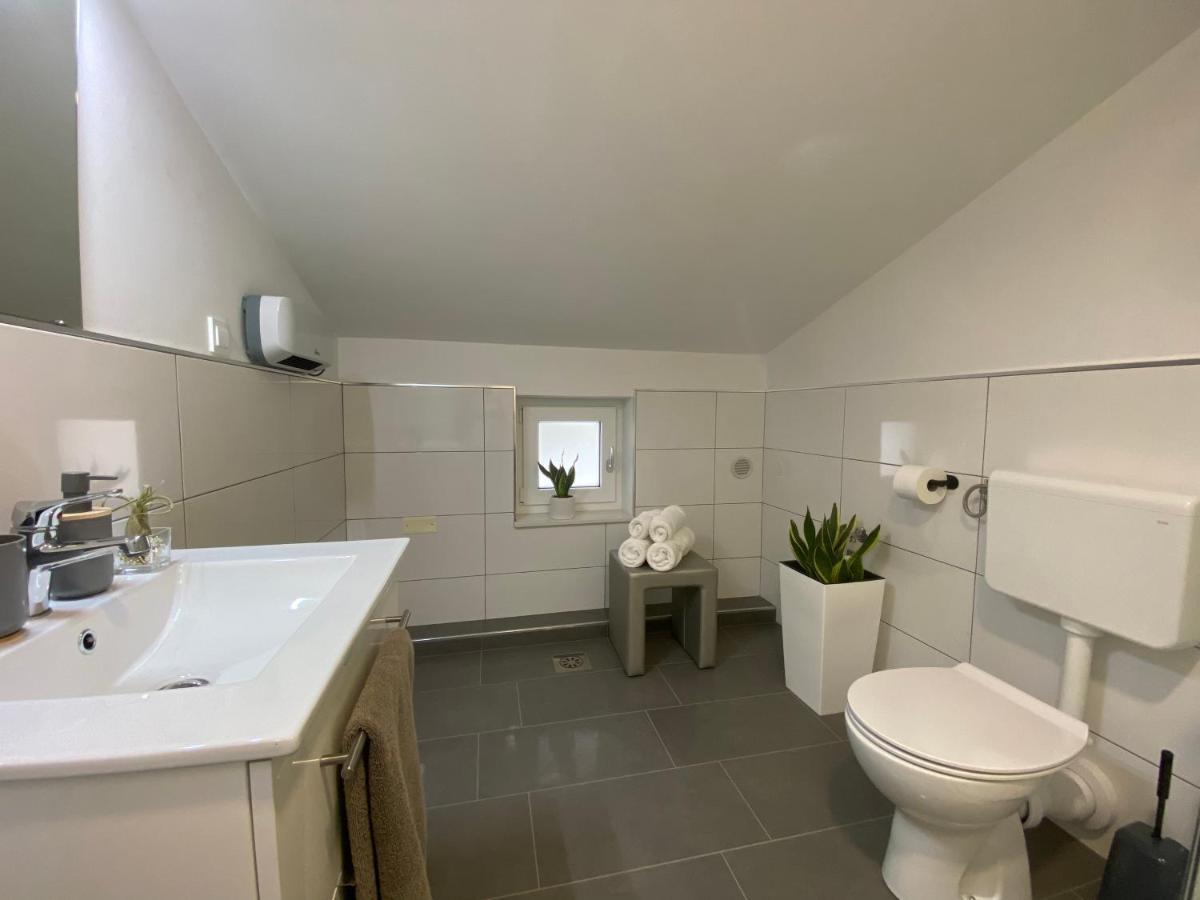 Apartma Fojana Dobrovo Buitenkant foto