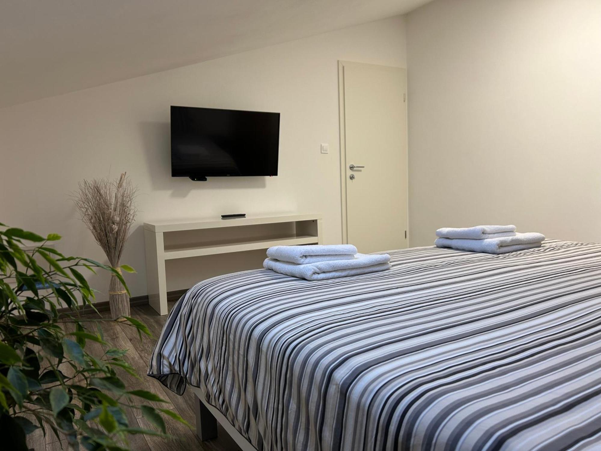Apartma Fojana Dobrovo Buitenkant foto